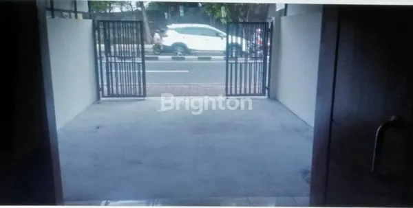 image RUKO 2 LANTAI PINGGIR JALAN DI PONDOK BAMBU UNTUK USAHA (4)