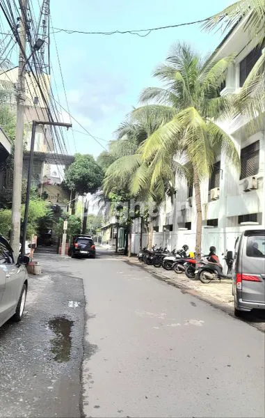 image RUKO LOKASI PREMIUM. JL. CANDI PRAMBANAN. BELAKANG HOTEL SANTIKA. DEKAT KE LIPPO PLAZA, MALL PALLADIUM, JL. KAPTEN MAULANA LUBIS, JL. KEJAKSAAN (2)