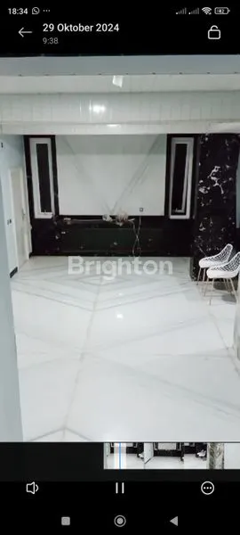 image RUMAH SIAP HUNI LOKASI SANGAT STRATEGIS DAN KOMERSIAL (3)