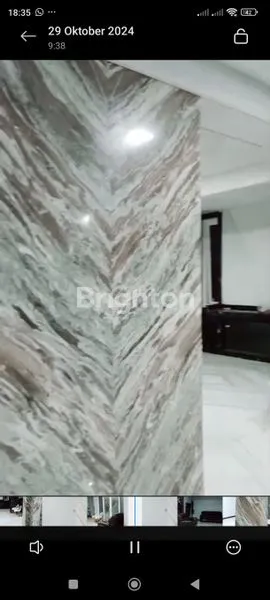 image RUMAH SIAP HUNI LOKASI SANGAT STRATEGIS DAN KOMERSIAL (4)