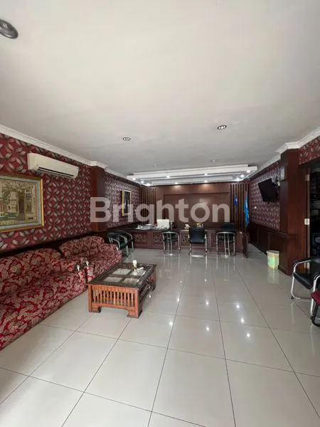 image BANGUNAN EX TRAVEL UMROH DI TAPOS DEPOK (2)