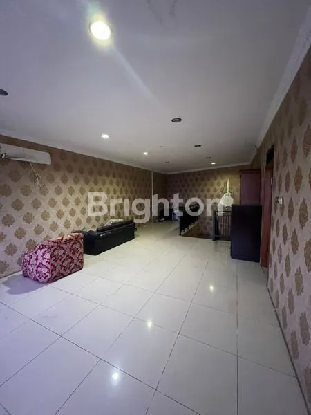 image BANGUNAN EX TRAVEL UMROH DI TAPOS DEPOK (5)