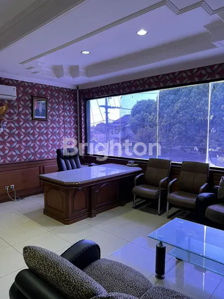 image BANGUNAN EX TRAVEL UMROH DI TAPOS DEPOK (7)