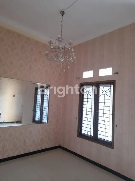 image RUMAH 2 LANTAI SIAP HUNI WOLTERMONGOSIDI PEDURUNGAN SEMARANG (5)