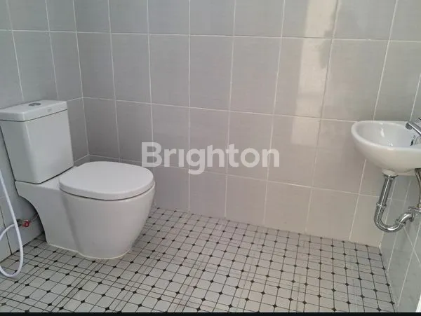 image RUMAH BARU SELESAI RENOVASI DI SEKTOR 1 GADING SERPONG (8)