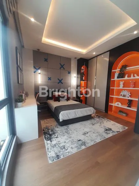 image RUMAH BARU DI SUMMARECON (6)