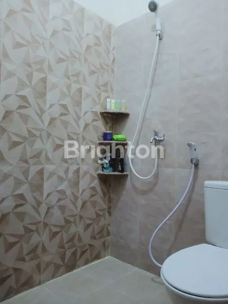 image RUMAH MINIMALIS MODERN DI MANUKAN LOR TERAWAT SIAP HUNI (4)