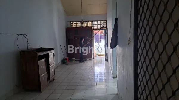 image RUMAH SIAP HUNI KOMPLEKS MAWAR PANAKKUKANG MAKASSAR (4)