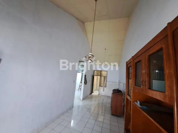 image RUMAH SIAP HUNI KOMPLEKS MAWAR PANAKKUKANG MAKASSAR (3)