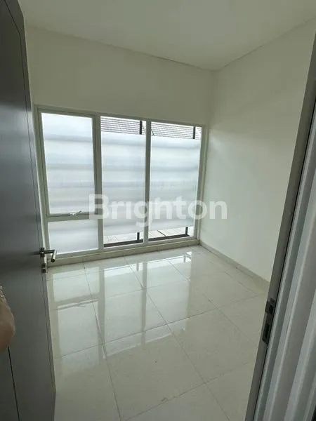 image RUMAH DI PERUM MUTIARA CITY, BANJARBENDO, SIDOARJO (4)