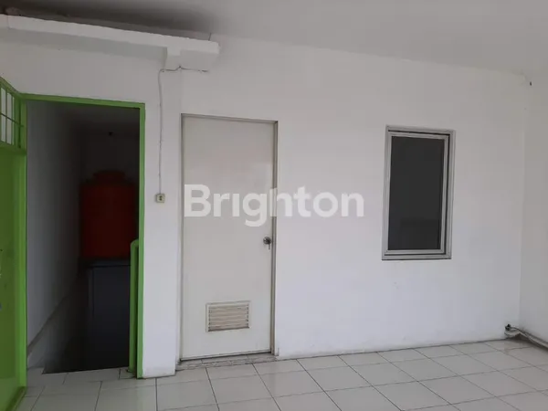 image RUKO KOMERSIL 3 1/2 LT STRATEGIS DI TAMAN RATU GREEN VILLE JAKARTA BARAT (6)