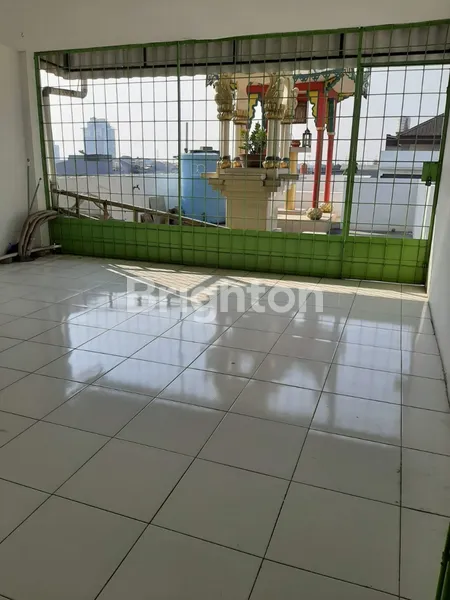 image RUKO KOMERSIL 3 1/2 LT STRATEGIS DI TAMAN RATU GREEN VILLE JAKARTA BARAT (8)