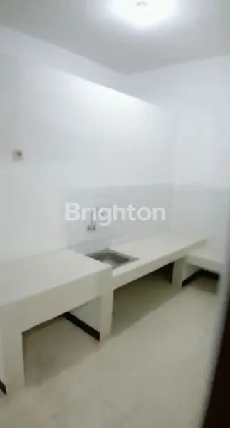 image RUMAH BARU DIRENOVASI, SIAP HUNI, JALAN UTAMA LEMBAH HARAPAN, SURABAYA BARAT (4)