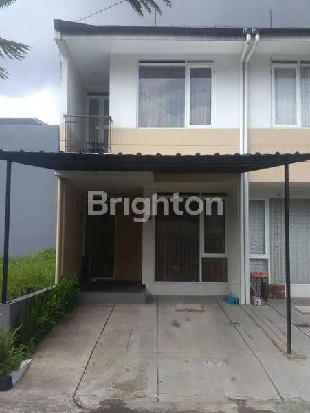 image RUMAH DI KOMPLEK ISTANA SUDIRMAN REGENCY (2)