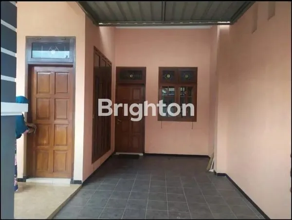 image RUMAH SIAP HUNI BANGUNAN KOKOH AMAN CLUSTER DI BANYUMANIK (3)