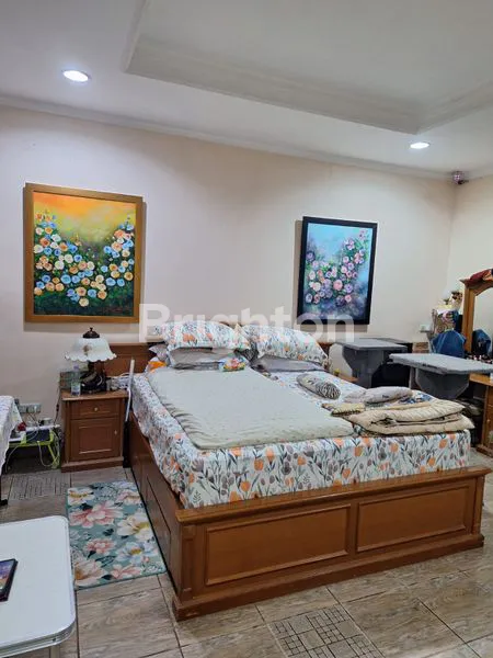 image RUMAH MEWAH 2 LANTAI DI CIPUTAT SELATAN, LOKASI STRATEGIS, 4+2 KT (5)