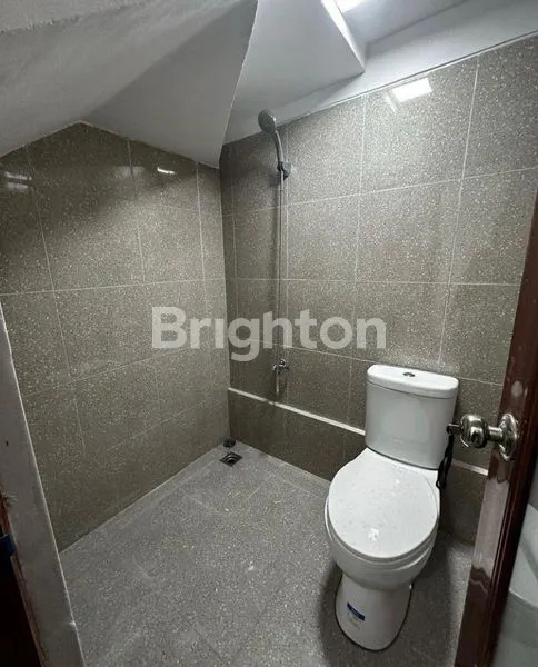 image RUMAH 2 LANTAI MODERN MINIMALIS DI JL BULUH INDAH, DENPASAR (4)