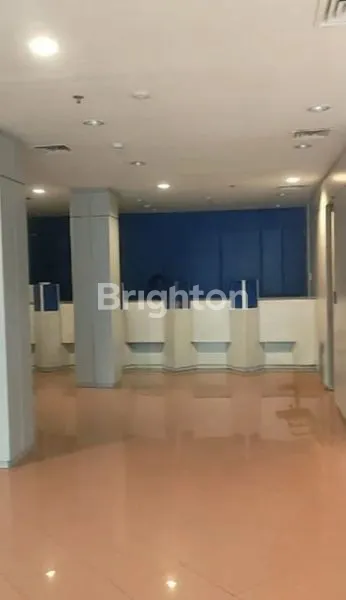 image PERKANTORAN 3 LANTAI DI TEUKU UMAR (2)