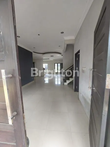 image RUMAH BESAR 2 LANTAI DI BOULEVARD BOGOR NIRWANA RESIDENCE (3)