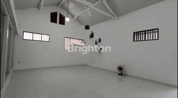 image GUDANG LUAS DAN SIAP PAKAI DI RINGROAD SELATAN (2)