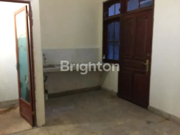 image TOKO 1 LANTAI DI BY PASS NGURAH RAI SANUR (7)