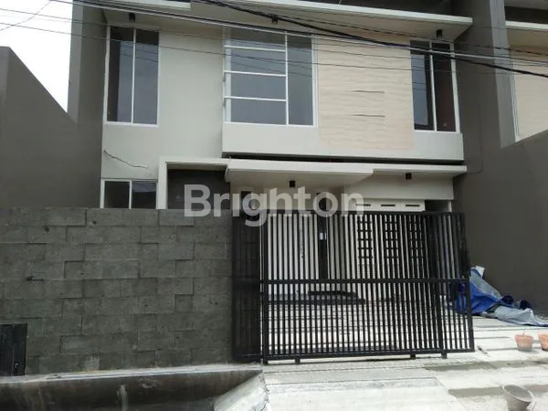 image RUMAH MINIMALIS 2 LANTAI DI SUTOREJO TENGAH  (1)