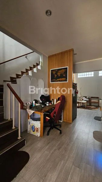 image RUMAH SERPONG JAYA THE SPRING 2 LANTAI CANTIK RAPIH TANGERANG  (2)