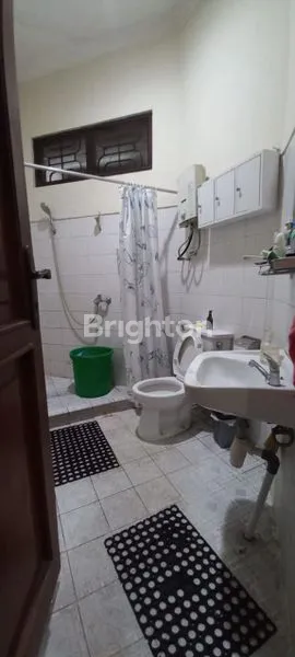 image RUMAH HALAMAN LUAS RAPI TERAWAT DEKAT SEKOLAH INTERNATIONAL SALATIGA (6)