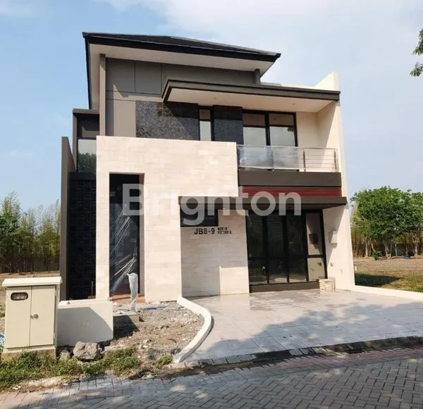 image HUNIAN MODERN MINIMALIS 2 LANTAI DI GRAND PAKUWON SBY BARAT (1)