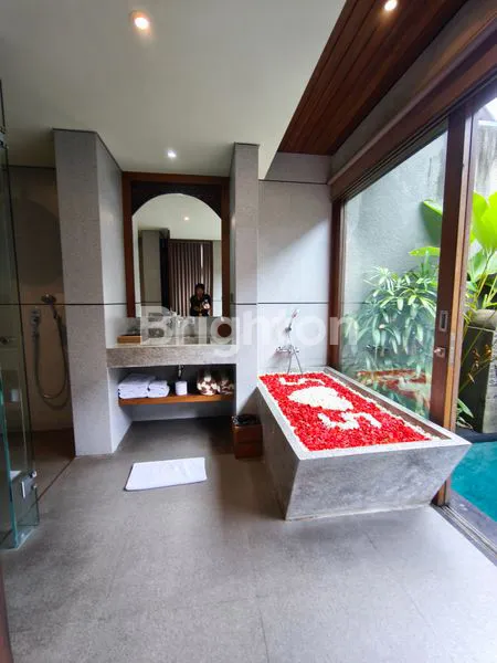 image VILLA SUITE SIAP HUNI 2 BR FULL FURNISHED DI NUSA DUA (3)