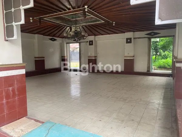 image GEDUNG/RUMAH/RUANG USAHA LUAS DAN UNIK COCOK UNTUK CAFE/RESTO ATAU KANTOR (6)