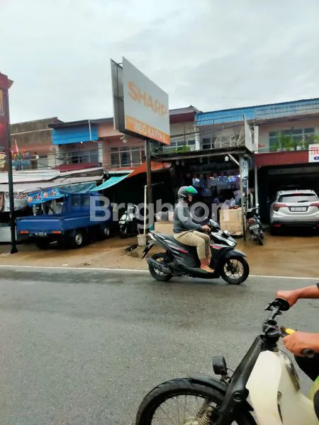 image RUKO 2LT PINGGIRAN JALAN RAYA DEPAN PASAR PAGI SEI RAYA KUBU RAYA (2)