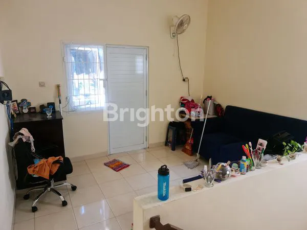 image RUMAH SIAP HUNI 2 LANTAI KARTINI (4)