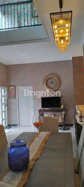 image RUMAH MEWAH DI LINGKUNGAN ELIT (7)