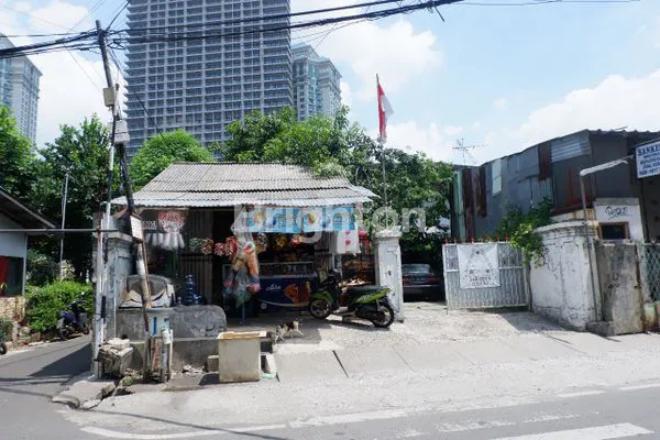 image RUMAH TUA DI KARET TENGSIN - BENDUNGAN HILIR JAKARTA PUSAT (1)