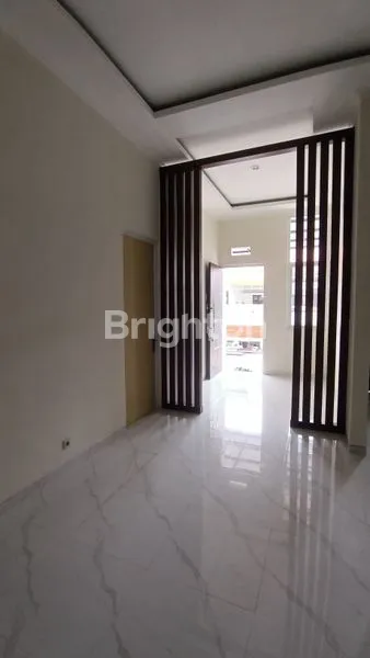 image RUMAH BARU GRESS KETINTANG REGENCY DEKAT KARAH AGUNG,JAMBANGAN, RAYA MASTRIP, KAMPUS UNIESA, MARGOREJO, GUNUNGSARI, PINTU TOL SATELIT, ROYAL PLAZA MALL,CITO MALL, WONOKROMO (8)