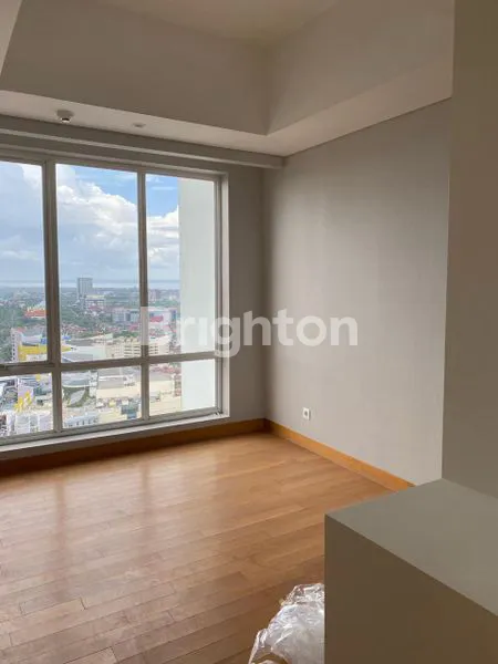 image APARTEMENT ONE EAST RESIDENCE SEMI FURNISHED PRIVATE LIFT, SURABAYA (1)