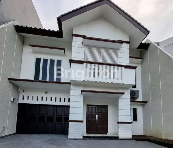 image RUMAH SEWA 2.5 LANTAI GUNTUR SETIABUDI JAKARTA SELATAN (1)