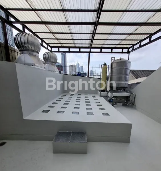 image RUMAH SEWA 2.5 LANTAI GUNTUR SETIABUDI JAKARTA SELATAN (8)