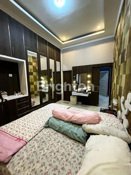 image RUMAH MEWAH SIAP HUNI (3)