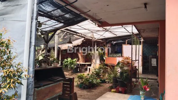 image RUMAH LUAS CANTIK DAN NYAMAN (3)