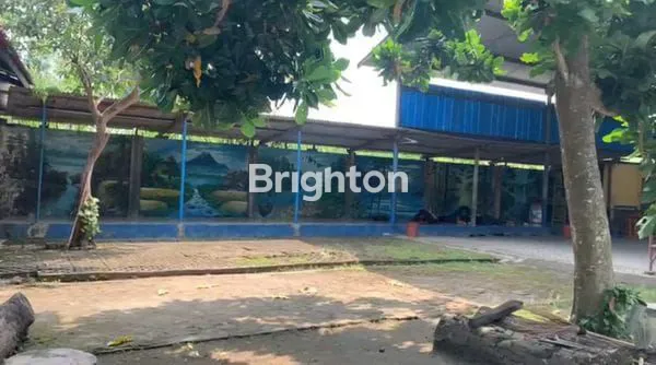 image TANAH BONUS BANGUNAN RUKO+RUMAH+KOLAM RENANG+GARASI COCOK UNTUK WATERBOOM ATAU RUANG USAHA LAIN AREA JOMBANG JAWA TIMUR (6)