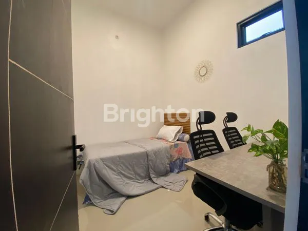 image RUMAH CANTIK DAN SIAP HUNI BANYUMANIK SEMARANG (4)