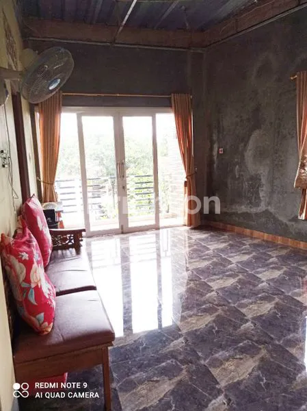 image RUKO LUAS 3 LANTAI PINGGIR JALAN (1)