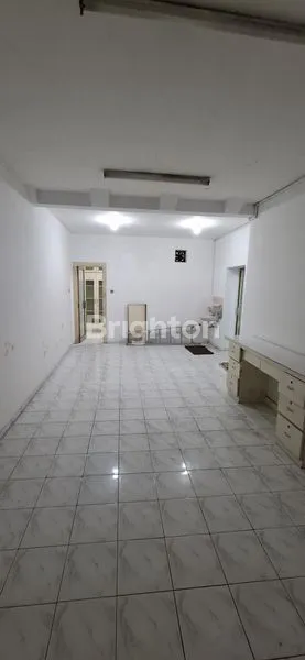 image YOS SUDARSO SIAP PAKAI RUKO 2 LANTAI (3)