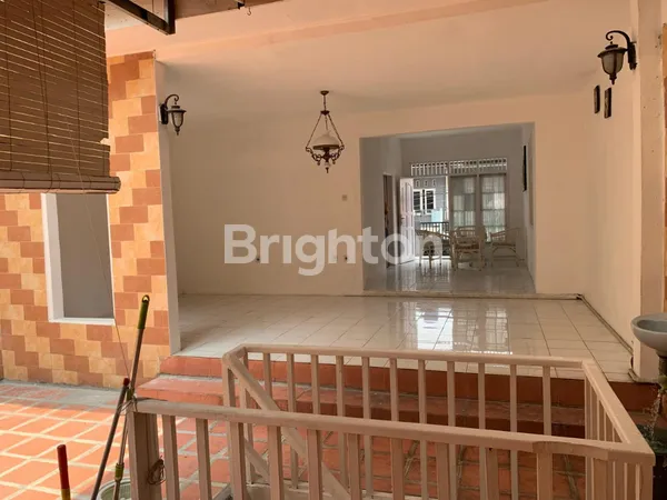 image RUMAH MINIMALIS 2 LANTAI DI CAWANG - JAKARTA TIMUR (8)