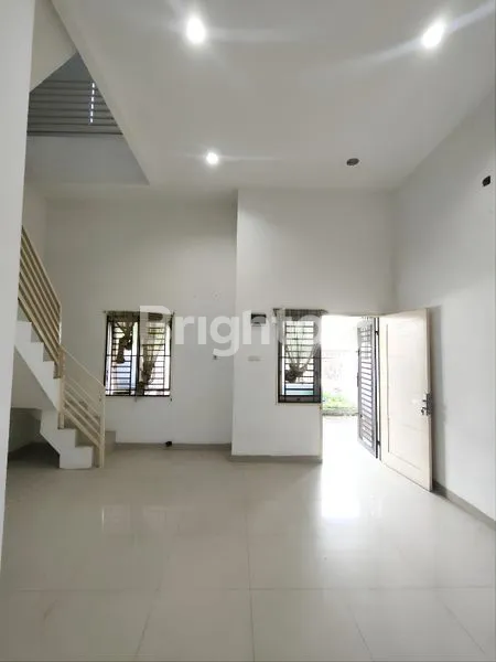 image RUMAH JL. PERDATA, CEMARA. 1 MENIT KE BRASTAGI SUPERMARKET CEMARA. LEBAR 7 METER. SIAP HUNI (5)