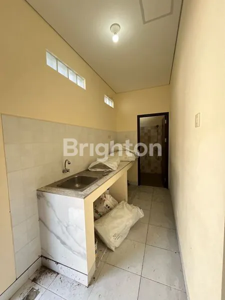 image RUKO BARU 2 LANTAI STRATEGIS KOTA SOLO DEKAT MANAHAN (8)