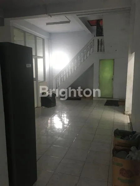 image RUKO 2 LANTAI GANDENG 2 DI TRADE AREA SIMPANG TIGA (3)