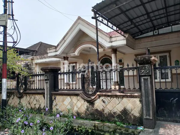 Gambar Property RUMAH BESAR DIJUAL DI PINGGIR JALAN UTAMA KOTA SAMARINDA